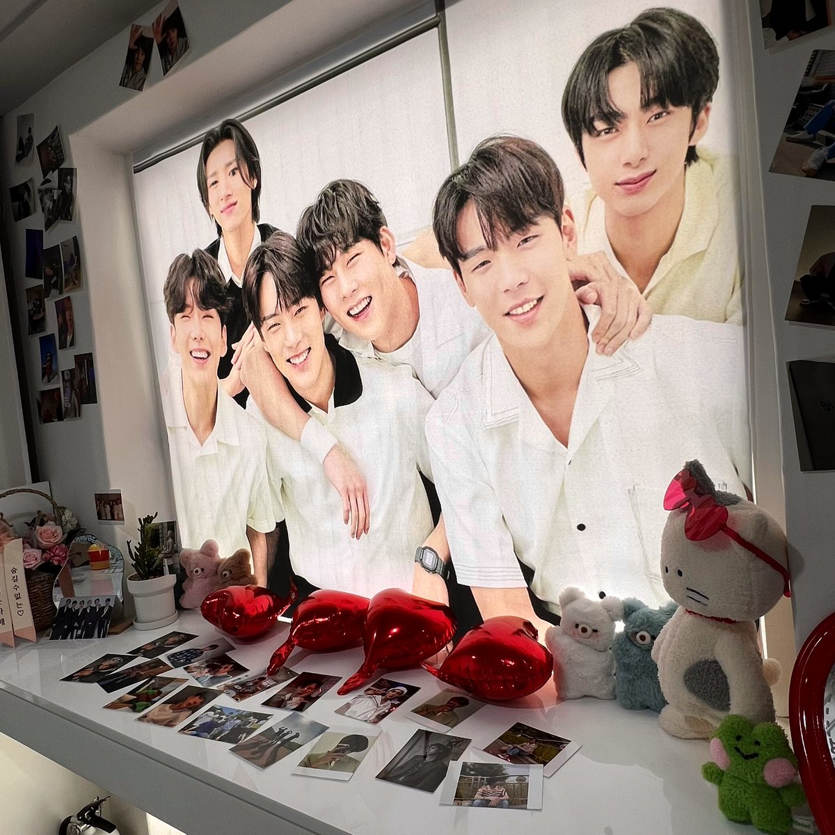 toyoumx's tweet photo. 내가 갔을땐 이미 다 끝나고 난 뒤라 아무것도 받지 못했지만.. 야무지게 뽑기도 하고 오고 편지도 쓰고 왔다🫢🫢🫢🫢 애기때 사진도 구경하고 멤버들 사진 잔뜩 붙어있어서 넘 행복한 공간이었다🫶🏻🫶🏻

#우리_늘그랬듯_함께하자 https://t.co/icxysYQCYr