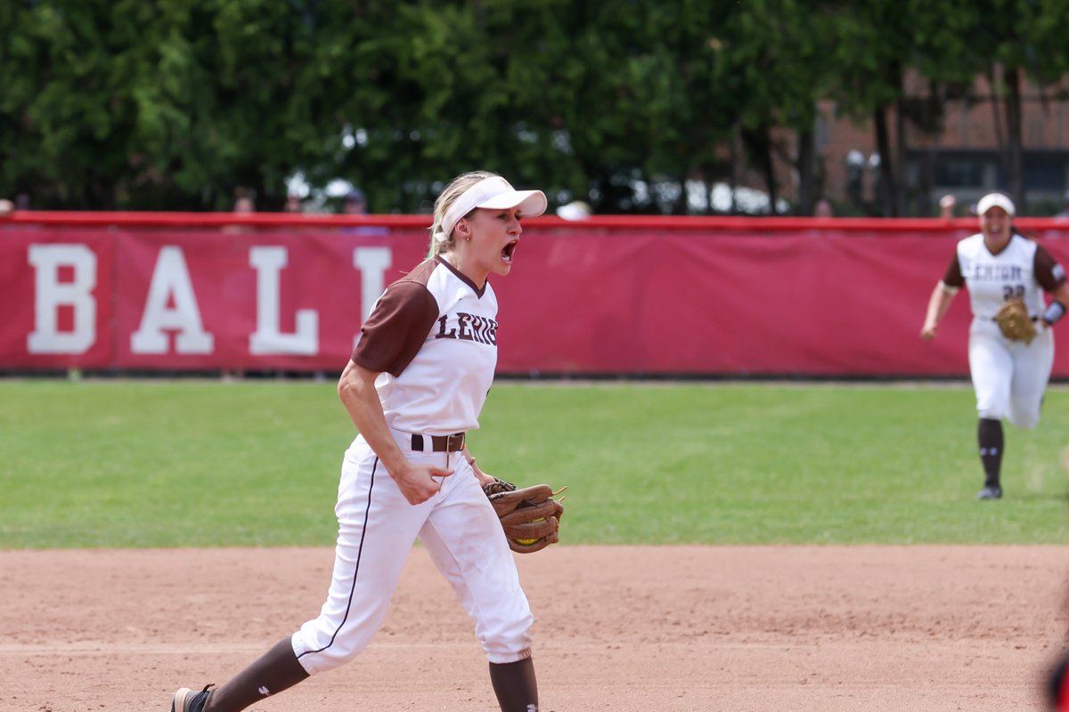 How we feelin' this morning Lehigh fam?

Photos from yesterday's wins:
lehighsports.com/galleries/soft…

#GoLehigh | #HawksFlyTogether