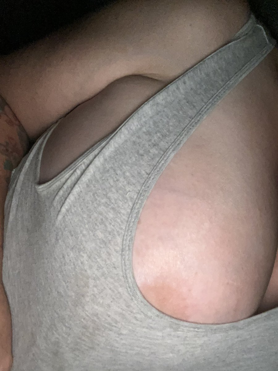 14DDnatural's tweet photo. It’s soooooo dark in my bedroom 😊#onlyfans #onlyfansbigboobs #onlyfansaus https://t.co/5e60eVMpAH