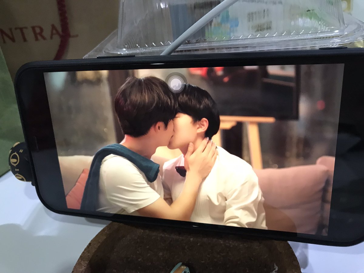 MonkiiPP's tweet photo. คุณม้าอยากดูย้อนหลัง พอเจอฉากนี้ร้องอร้ายยย แล้วก็เข้าครัวไปเลย 555 #CutiePieFinalEP https://t.co/ZeispNXY5m
