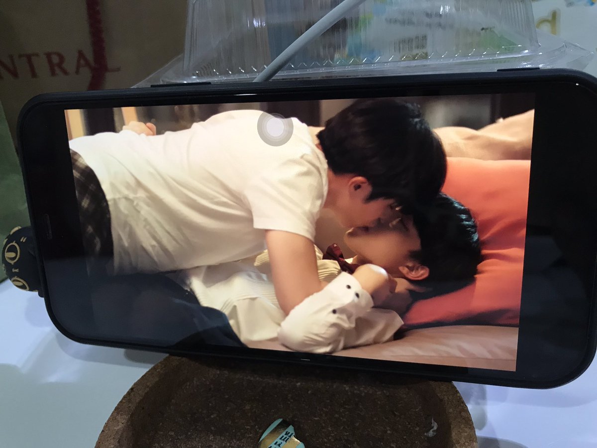 MonkiiPP's tweet photo. คุณม้าอยากดูย้อนหลัง พอเจอฉากนี้ร้องอร้ายยย แล้วก็เข้าครัวไปเลย 555 #CutiePieFinalEP https://t.co/ZeispNXY5m
