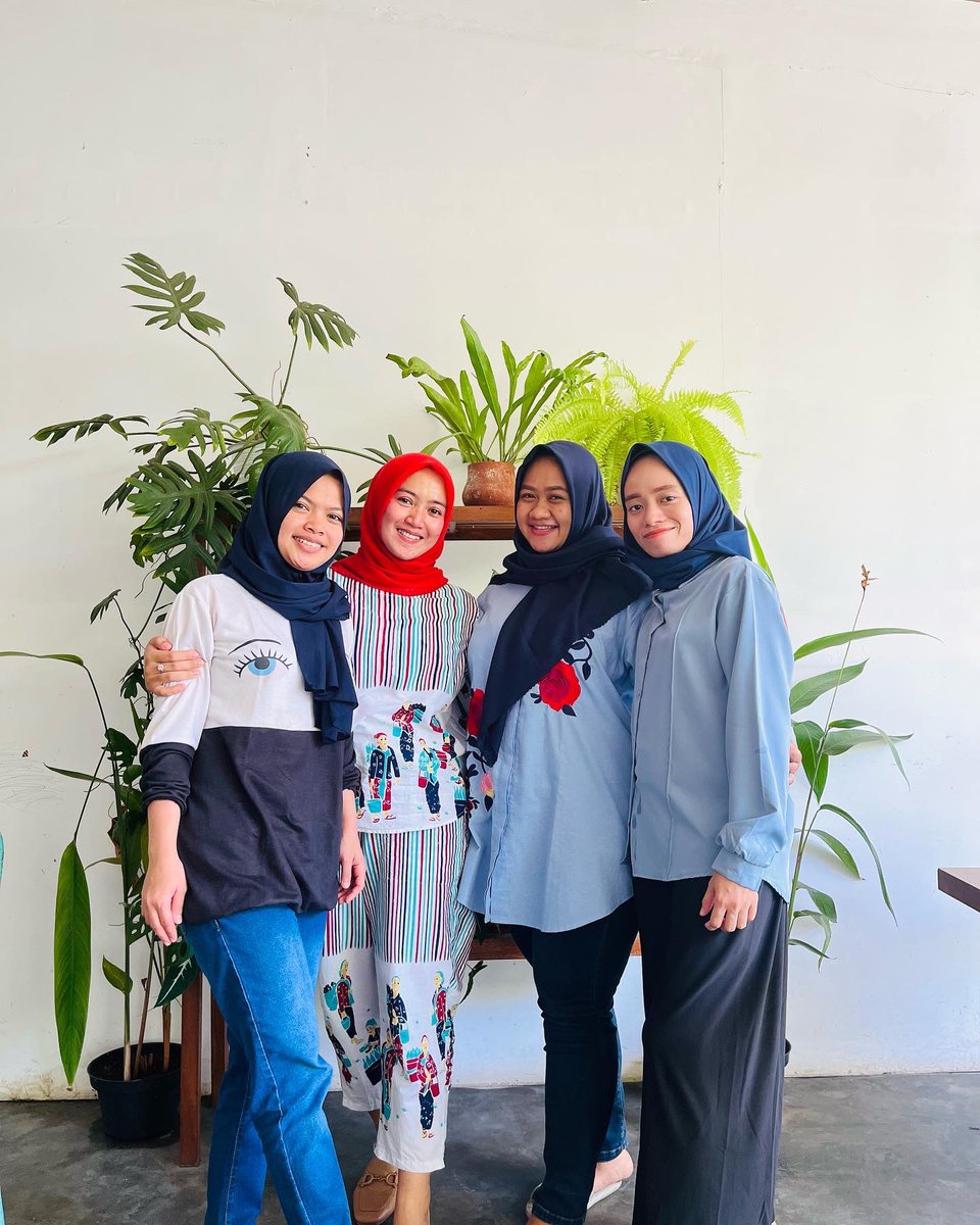 sheira_damar's tweet photo. Hi @FitraWidyawati https://t.co/uMtVTJ9tUc