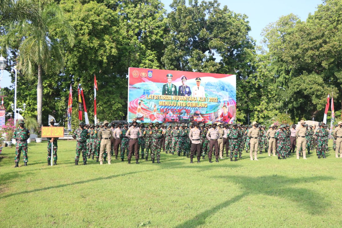 Akademi Angkatan Udara tweet media