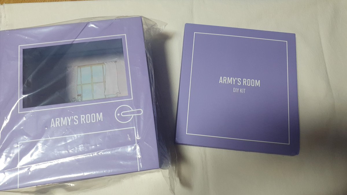 jjjsssjjj1111's tweet photo. 방탄 머치박스 3 포카제외 2.0에 양도합니다!
bts merchbox 3 sell
#bts #Merchbox #Merchbox3 #officialarmy #armybox https://t.co/RPgZemf3vN