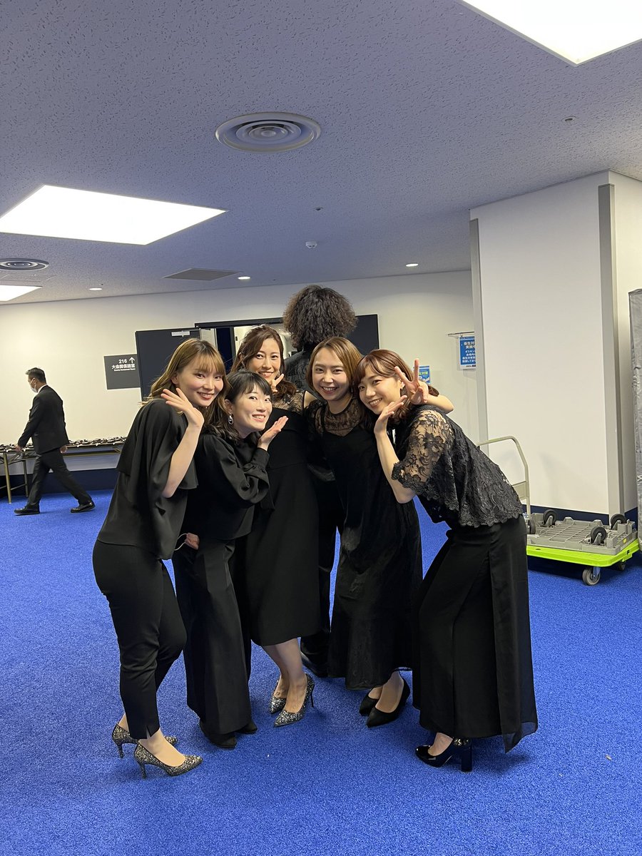 iApple10s's tweet photo. 乃木坂46 10thバスラ2days
乃木坂シンフォニーオーケストラとして参加させていただきました🌸❤️
両日お天気に恵まれ、客席を埋め尽くすサイリウムが美しくファンの皆様の温かい拍手にとても心が温まりました🥲
そして、乃木坂さん10周年おめでとうございます🎉
#乃木坂4610thバスラDay2 
#乃木坂46 https://t.co/owaf7jbdbZ