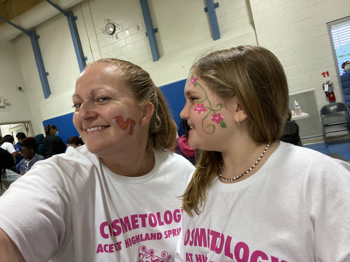 Dr. Emily Loving tweet media