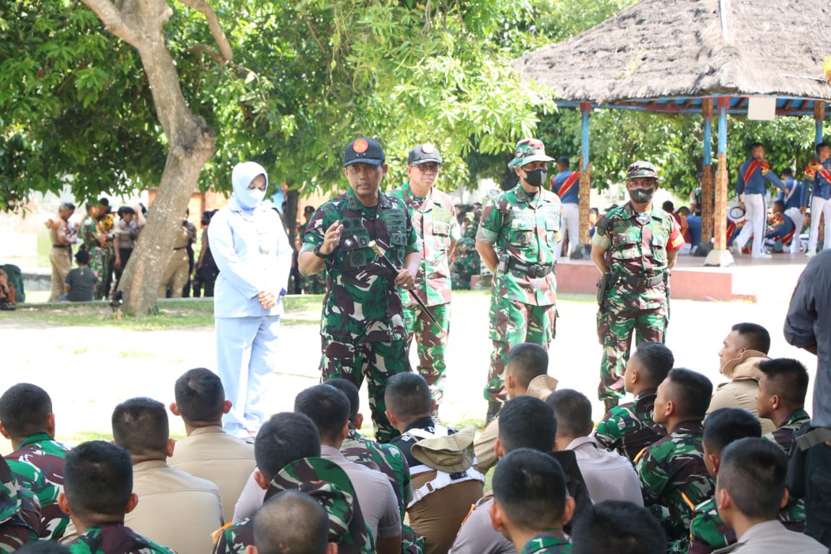 Akademi Angkatan Udara tweet media