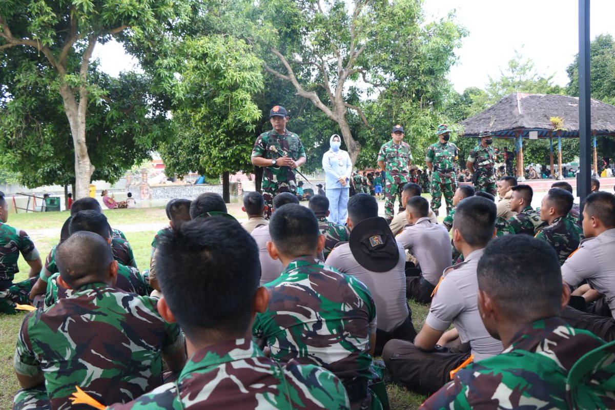 Akademi Angkatan Udara tweet media