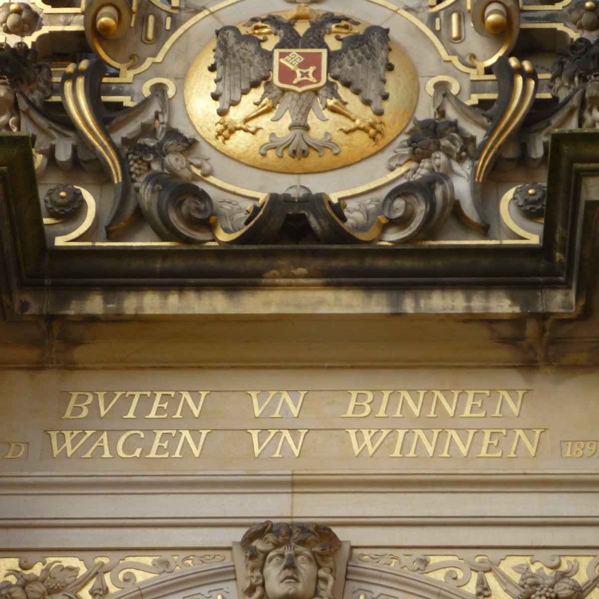 brickoman tweet media