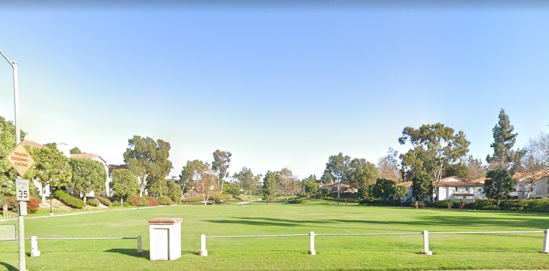 Live hard, work hard to face the challenges of every day, accept yourself, maintain a sense of composure, and everything will go in the right direction. good morning~