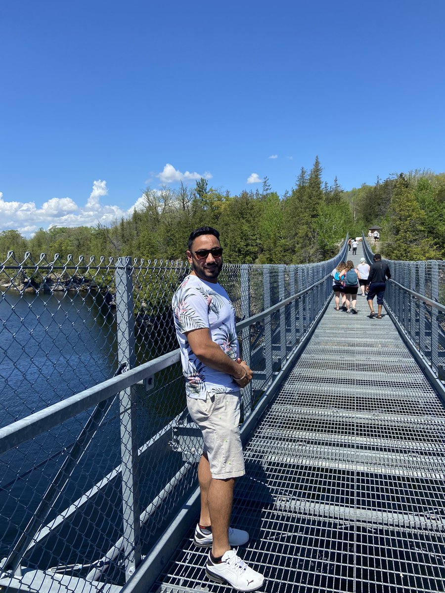 ManjinderMander's tweet photo. #daytrip#ontario#suspensionbridge https://t.co/E9e7jG8fW6
