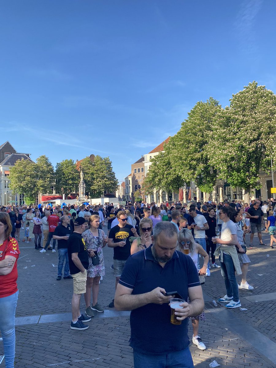 EaglesAnti038's tweet photo. Waar is dat feestje? #brink #deventer #kowet #fckpec https://t.co/WK5pgVa1d3