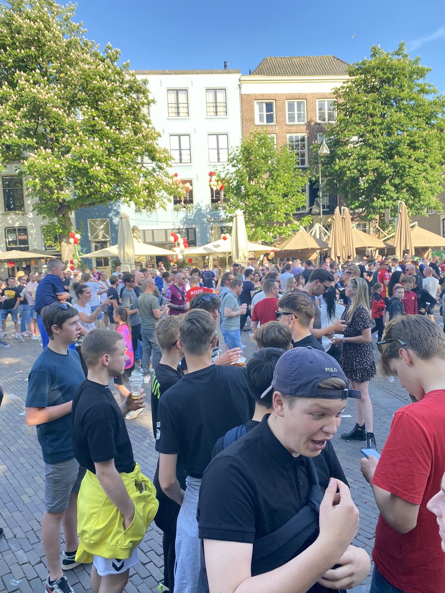 EaglesAnti038's tweet photo. Waar is dat feestje? #brink #deventer #kowet #fckpec https://t.co/WK5pgVa1d3