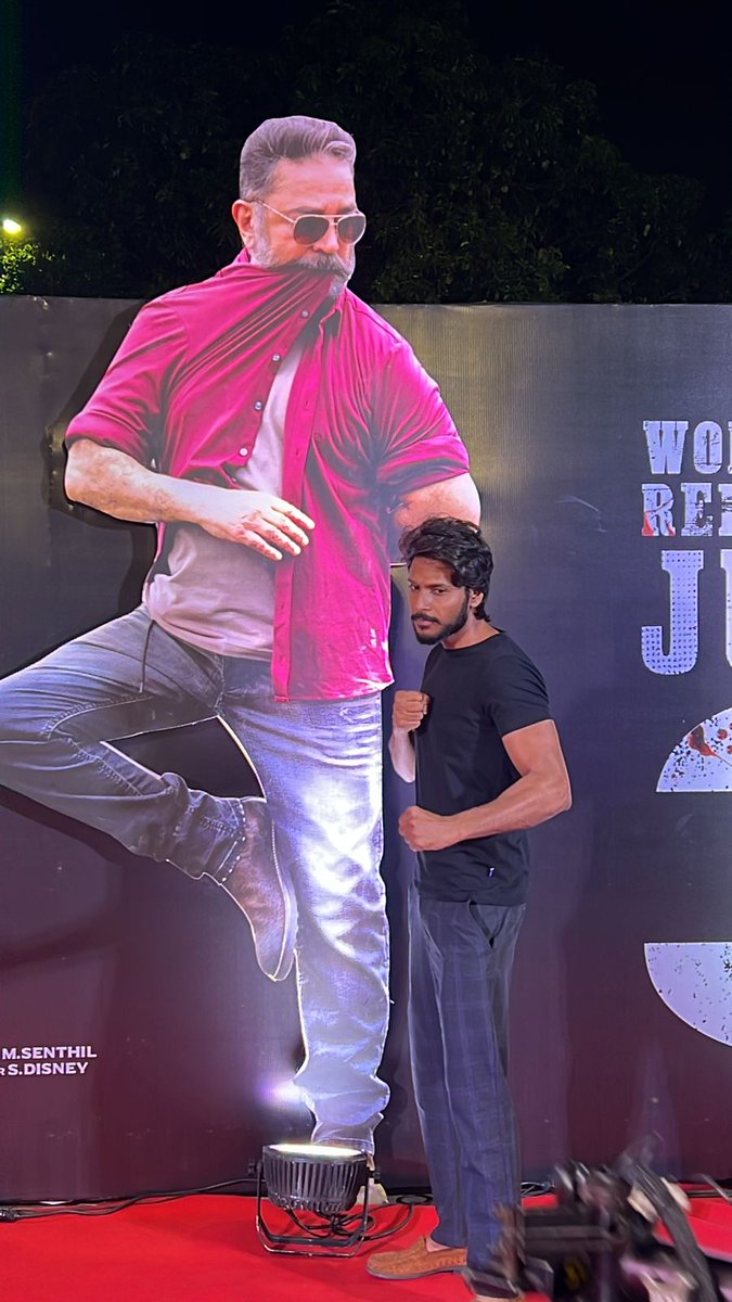 MirchiOffl's tweet photo. #SundeepKishan at #VikramAudioLaunch https://t.co/qz1wq6DAsD