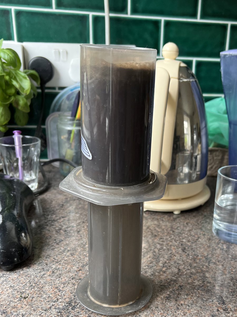 They say covid can make you have a bit of brain fog. I guess that explains how I made an aeropress like this