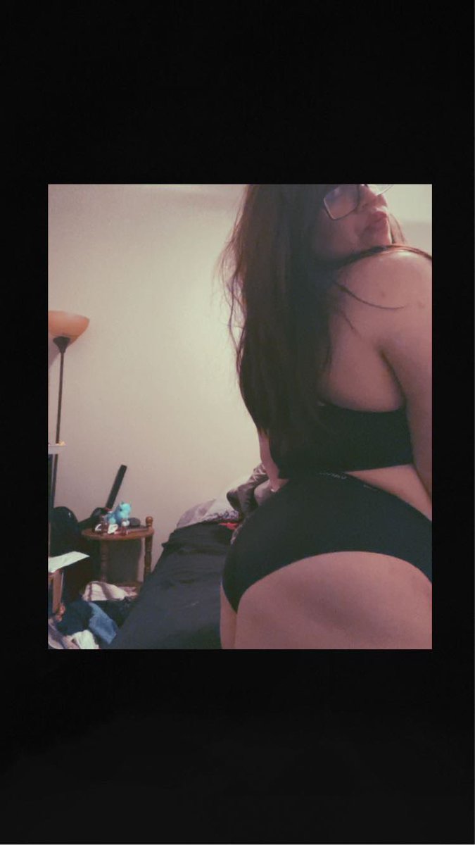 Kittann99's tweet photo. #nsfwtwt 
follow my Instagram? ♡ 
23 year old squishy brat ♡
spoil me I spoil you 🖤 ♡ https://t.co/d8tcNMpPCO