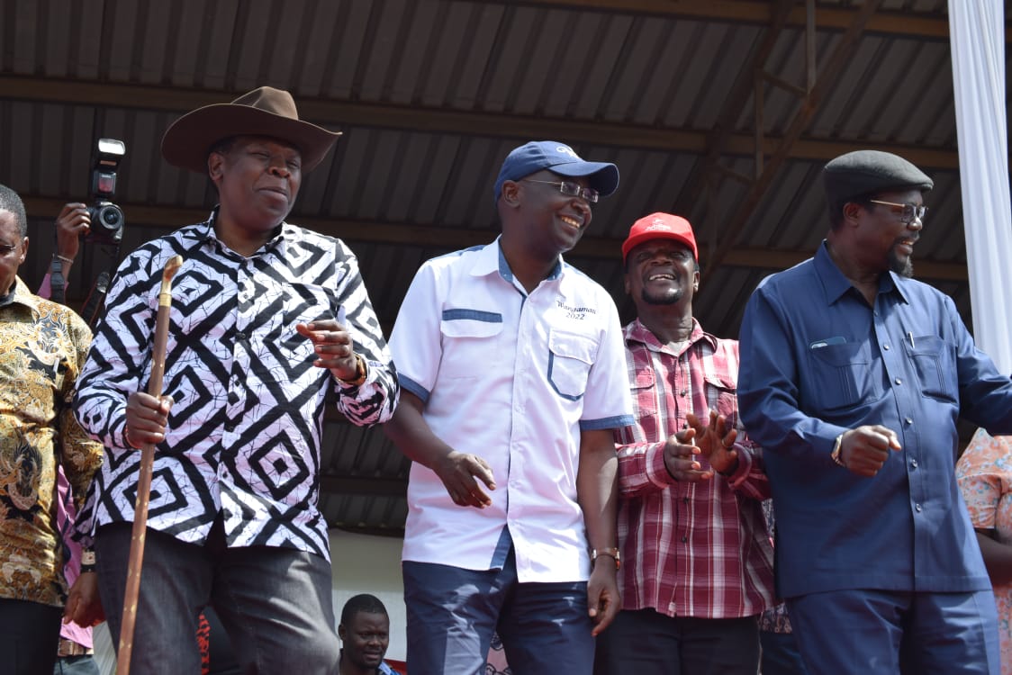 DAP_Kenya's tweet photo. For years, two paper tigers have held hostage the Mulembe nation with threats of vying for presidency, today they have been reduced into cheer leaders of others. The people of western will walk in Azimio, @RailaOdinga and give birth to the new breed of leaders.
#AzimioLaUmoja https://t.co/xaC69veL13
