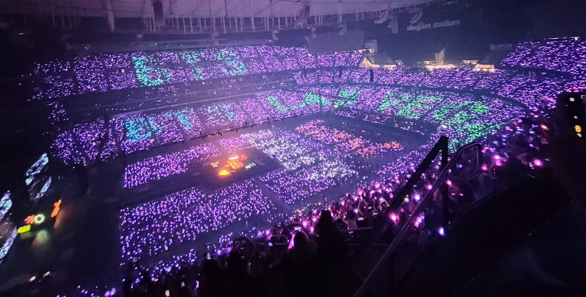 lalbrdr's tweet photo. Happy 1 month #PTD_ON_STAGE_LasVegas 
My first @BTS_twt concert and definitely won't be the last 💜🤞🏼 https://t.co/Ahu76EQvBt