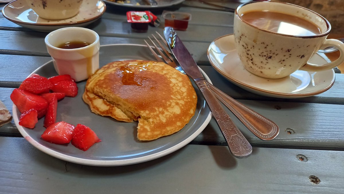 pnolan99's tweet photo. What a beautiful day for the bike and great pancakes in the Old Mill Cafe in Ahascragh
#cycleintosummer
#cyclehappy
@TFISmartTravel https://t.co/fgUIOVdlYc