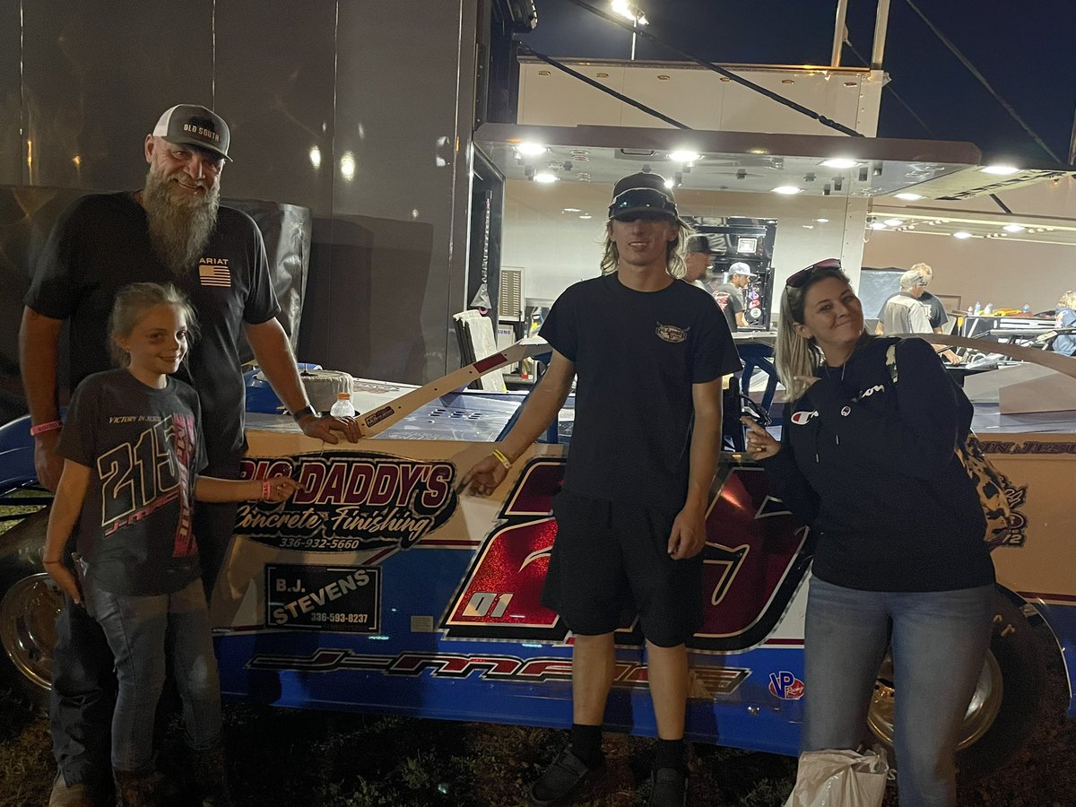 jamison_mcbride's tweet photo. J-Mac brought home a 4th place finish with the 604s at the @raceXR #Colossal100 last night! @bwracecars Icon powered by #EarlRamey 
@willyscarbs, @PenskeShocks @HARDISONSUSPEN1 https://t.co/O56yB1Yiy2