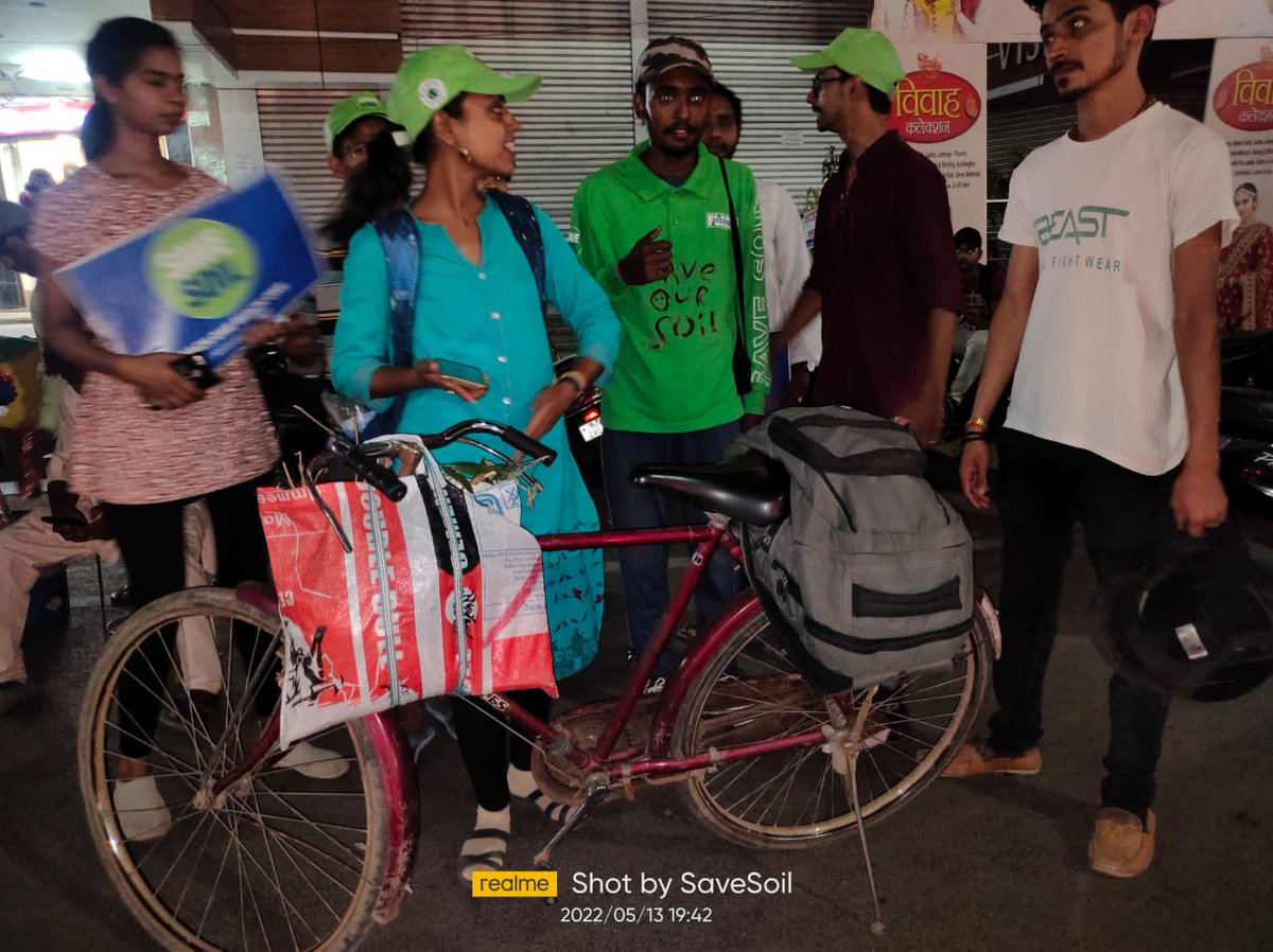 soilsahiljha's tweet photo. We are youth.We are the future.The blood is running intensely in our body.We're not going to stop,we're not going to make excuses we will definitely make sure that the mistakes done by the previous generations must be reverted back.I am 16 and doing 25000 km cycle tour.#SaveSoil https://t.co/uXfDFuwYjb
