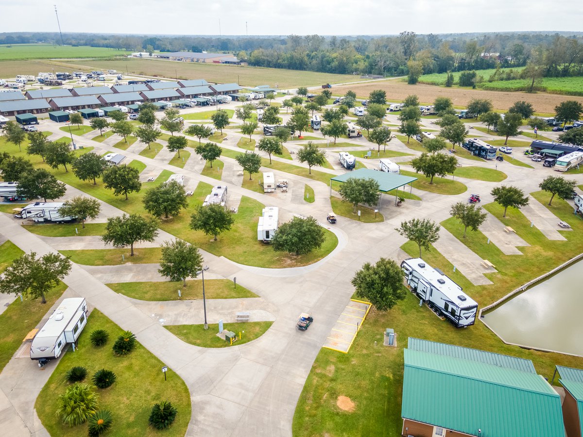 visitstmartin's tweet photo. Cajun Palms RV Park &amp; Resort has premium RV Sites that are the perfect spot to be if you want to be close to all the action. Most of these sites are close to our pools, bars, patio, and stage. Features include 30/50 amp electric, sewer, water, cable, and a picnic table. https://t.co/yk9umbHlzf
