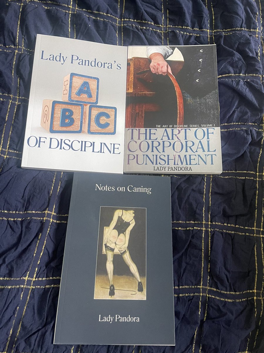 DaveRand6's tweet photo. I had a lovely visit to see @RealLadyPandora  yesterday , a nice red bottom and hard copies of the 3 best books I own https://t.co/ME6NfTbk5S