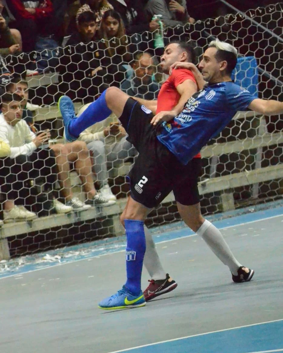gevsfutsal's tweet photo. Fecha 8 #1radiv @GEVSFUTSAL 3 @ClubSyDParque 4 https://t.co/Sl7b4vinQz