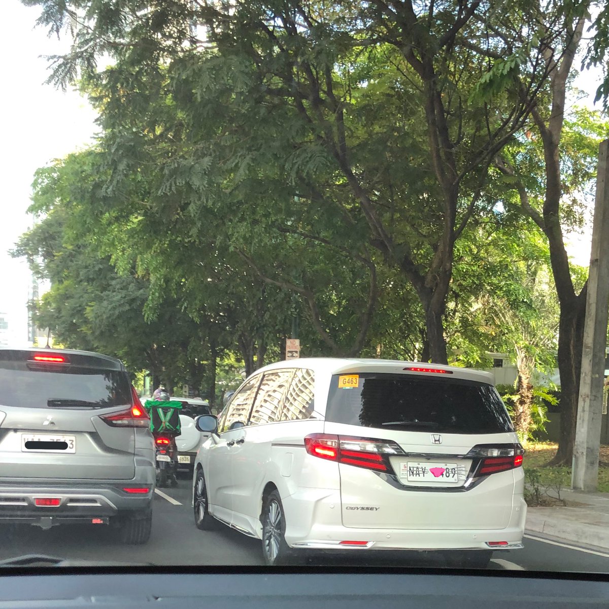 lialeelee's tweet photo. Konti na lang makikita ko na ung kasunod kong plate 😆 https://t.co/yUJY1aocuR