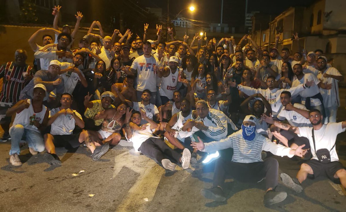 YoungFlu31's tweet photo. 31º Núcleo da Young Flu.

Ninguém há de vê-la morrer! https://t.co/YnXyOaiWkJ
