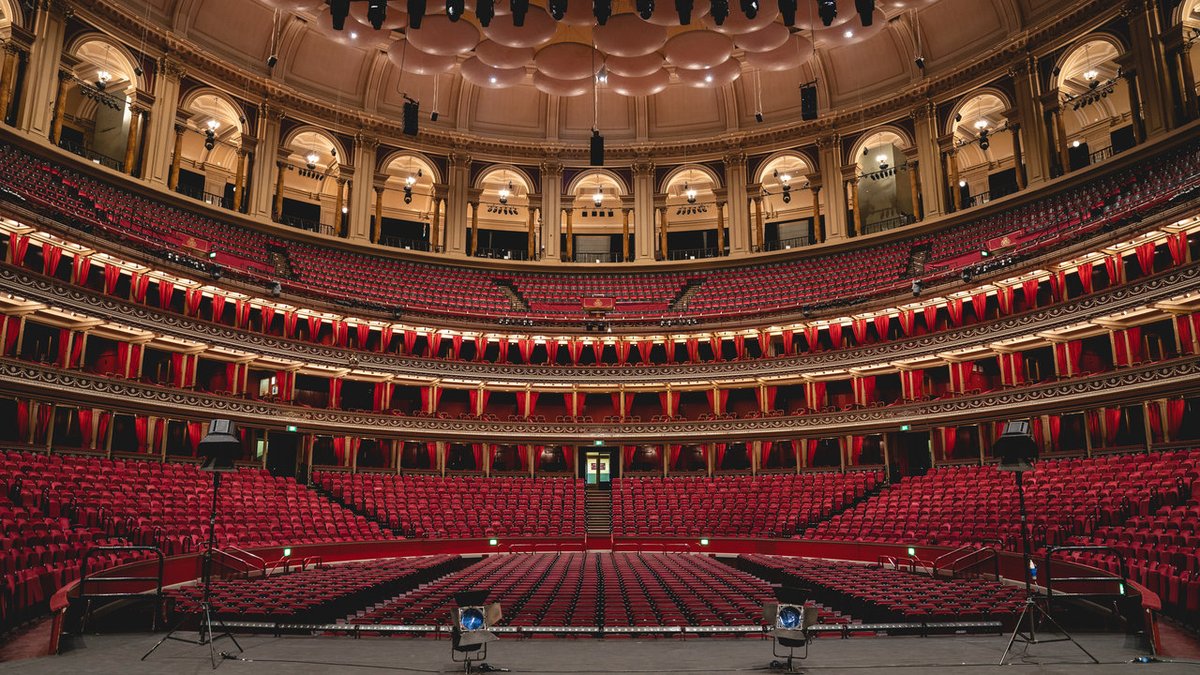thegeekofsteel's tweet photo. On episode 79 of #ThePodcastOfSteel I spoke with Matt Todd from the @RoyalAlbertHall.

We had a great chat about the #FilmsInConcert series and the #SupermanInConcert event that will be happening in June. 

Link:
https://t.co/0eYyU9d5ga https://t.co/qyxLV86Hvh