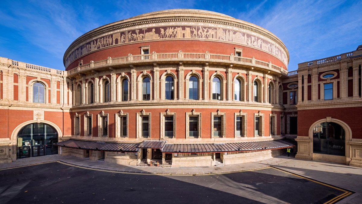 thegeekofsteel's tweet photo. On episode 79 of #ThePodcastOfSteel I spoke with Matt Todd from the @RoyalAlbertHall.

We had a great chat about the #FilmsInConcert series and the #SupermanInConcert event that will be happening in June. 

Link:
https://t.co/0eYyU9d5ga https://t.co/qyxLV86Hvh