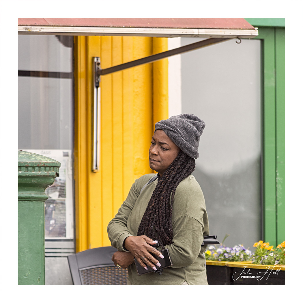 johnhall_john's tweet photo. Cobh is buzzin' again today. Here are a few street candids I shot earlier @PhotosCork @CobhTourism @CobhTidy @ThePhotoHour @pure_cork #Cobh #streetphotography #candid #Ireland https://t.co/9ojRsN8qZZ