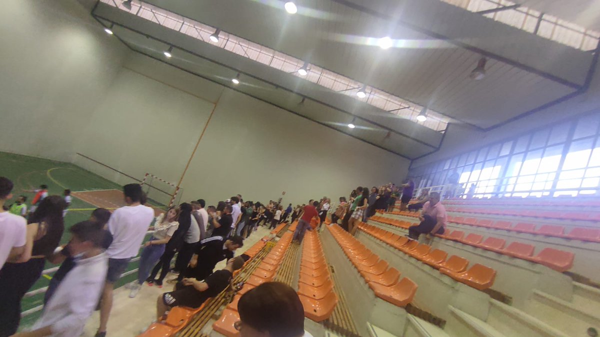 Una pasada lo que vivimos en el partido de ayer. Gracias a todos los que fuisteis a animar, por volcaros con nosotros y darnos alas en el partido de ayer ✈️

No pudo ser, pero que bonito fué ver el pabellón lleno de gente vibrando. ¡Esperamos que disfrutarais tanto como nosotros!