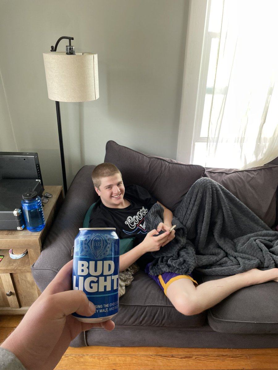AustinStauffer5's tweet photo. Thank god someone graduated https://t.co/1DXPVcv4pV