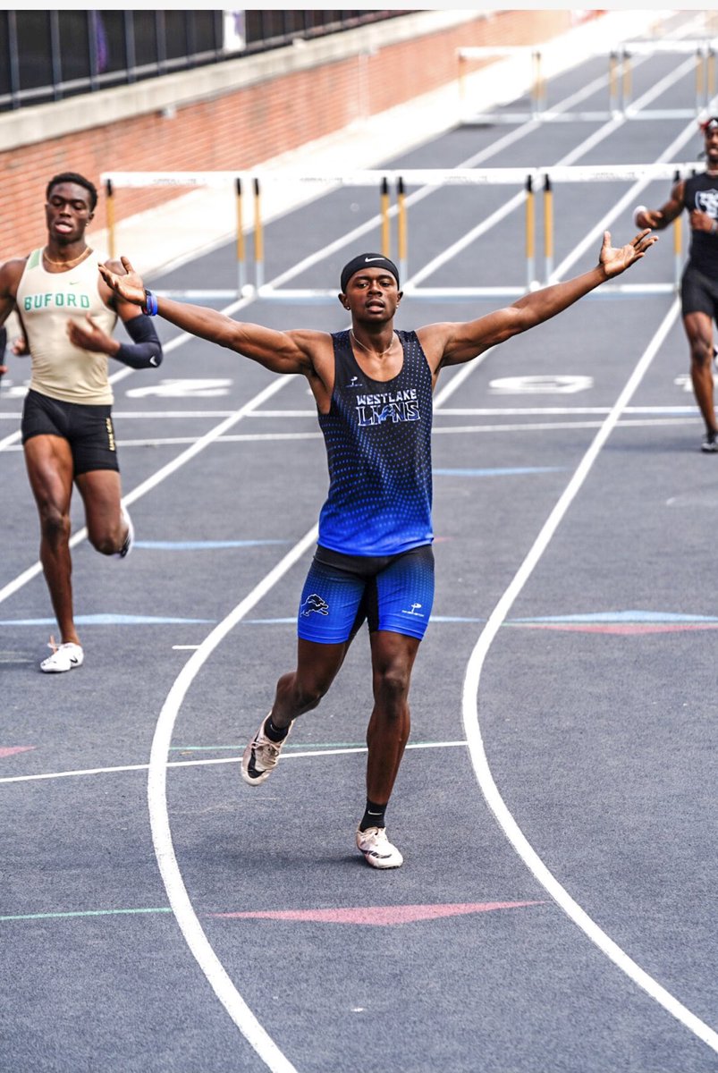 This guy had a Day! 
110 hurdles 🥇 13.6 school record
300 hurdles 🥇 36.60 school record
4x100 ⚓️ 41.5🥉
4x400 ⚓️ 3:14🥇school record 
<a href="/Malik_Mixon14/">Malik</a> 
#StateChampion