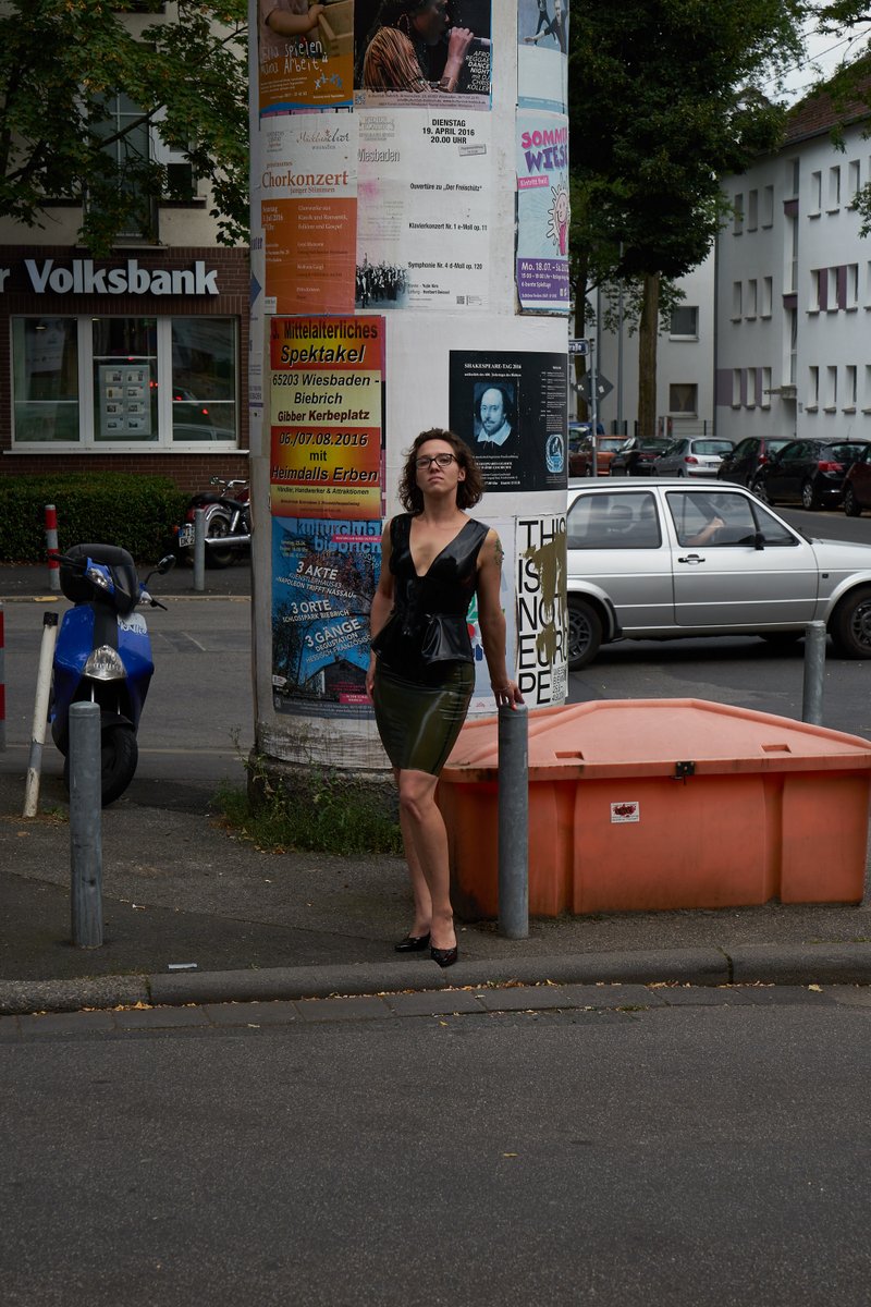 We took this outside of our store in Wiesbaden. Do you want to do the same? #latexskirt #latexinpublic #wiesbaden #latexinthecity #latexoutfit #latexdesigner #handmade #translucentlatex #latexoutdoors #latexlifestyle #latex #rubber #latexfetish #fetishfashion #fetishcommunity