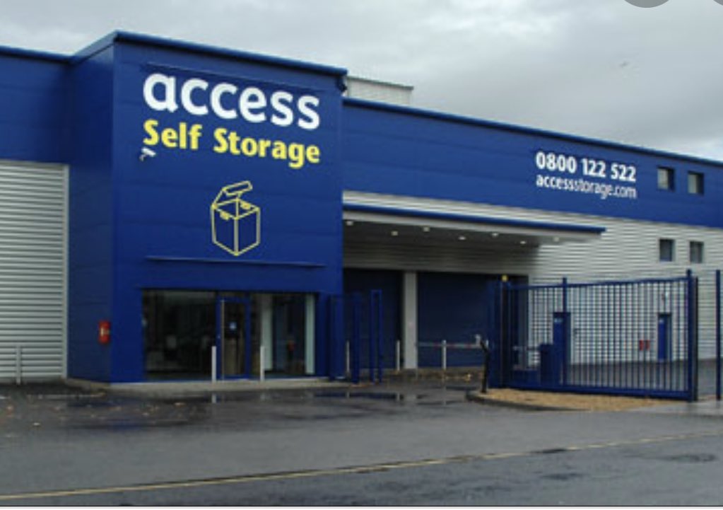 GM #webbies.  Is it me or are ‘Self Storage’ facilities popping up everywhere. It makes me shudder the thought of self storage, just waking in to a tight spot and staying put until required, if ever.