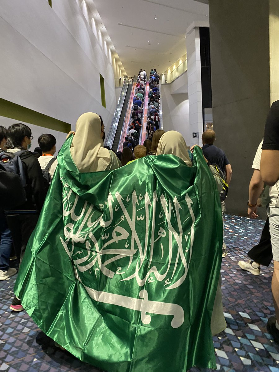 Marialghamdi3's tweet photo. يشهد الله ان فوزنا كان برفعنا علم المملكة قبل كل شي 🇸🇦🤍

#سعوديون_ينافسون_العالم https://t.co/7kPpJqnzaJ