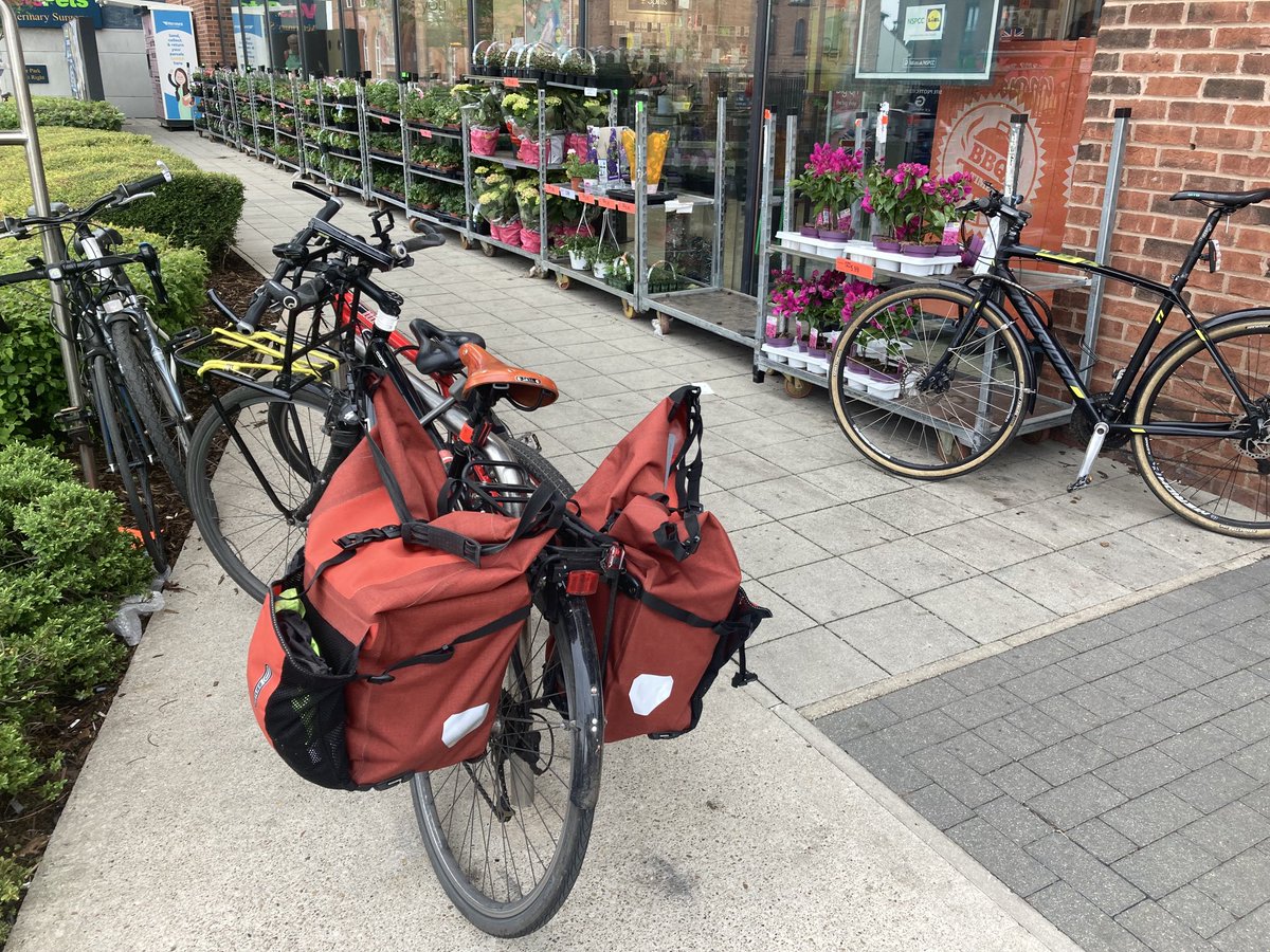 ItsTimHills's tweet photo. Someday ⁦@LidlGB⁩ you will put more cycle racks near the front door of the Beeston store. When you realise the value that people who stop to shop whilst on a bike bring. https://t.co/rwpPO3v1RR
