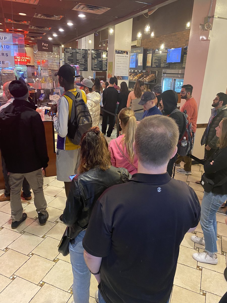 Mandy Hoyt tweet media