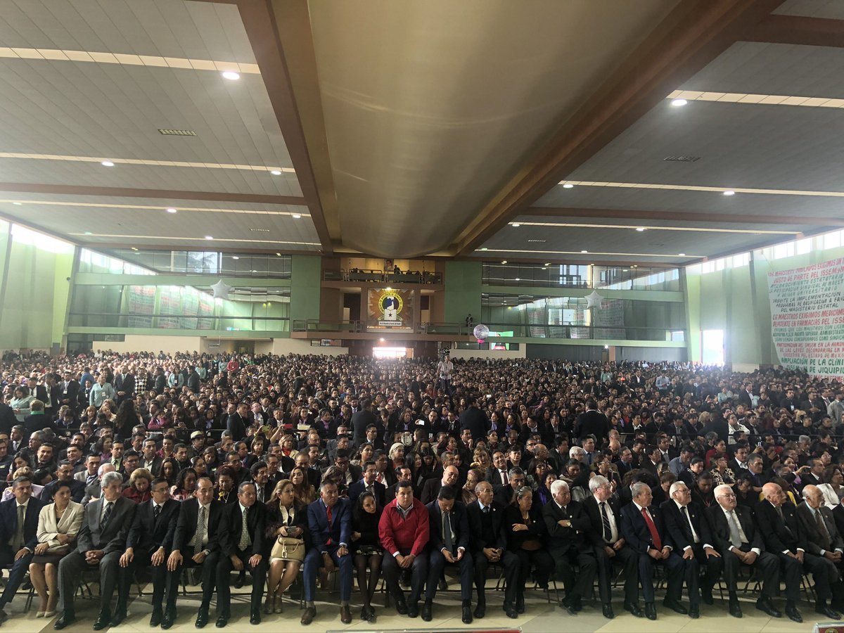 jorgegalileocv's tweet photo. Conmemoramos #DíaDelMaestro con el orgullo de trabajar con #LasYLosMejoresDocentesDelPaís personas comprometidas con el desarrollo de México y el @Edomex por vocación y profesionalismo para ampliar el abanico de posibilidades de nuestr@s estudiantes @SeducEdoMex #EducaciónFuerte https://t.co/Xzy03rxQZp