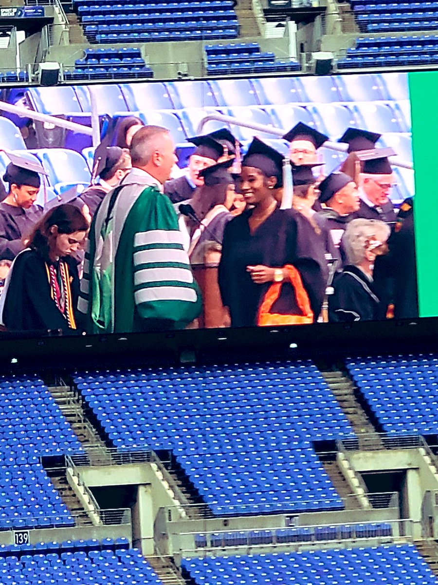MahoganyMama_'s tweet photo. Master of Arts in Curriculum & Instruction for Social Justice ๐๐ฉ๐พโ๐๐ฅ #GraduatingGreyhounds #LoyolaMD2022 #MasteredIt https://t.co/54TDfeC3eh