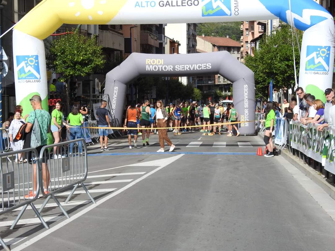 ⏱️ ¡Fin de semana completo con nuestros equipos de cronometraje a pleno rendimiento!

🚵 Sábado 14 - HU108BTT (Huesca)
🏃‍♀️ Domingo 15 - Medio Maratón y 10K (Sabiñánigo)

Clasificaciones en sportevento.com

¿Necesitas un cronometraje profesional para tu evento? Contáctanos