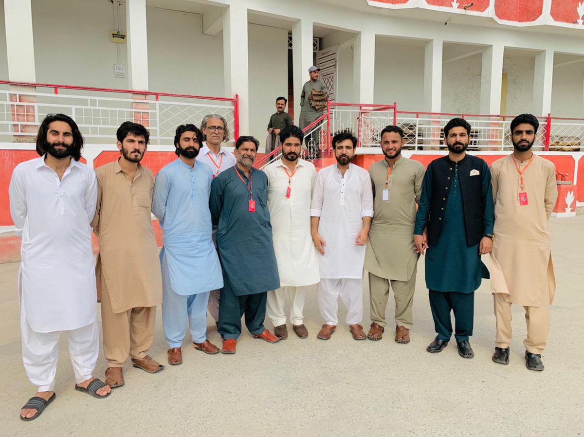 aneeq_khalil's tweet photo. بنجوسہ راولاکوٹ:-
 سالانہ کانفرنس میں نظریات دوستوں کے ہمراہ ۔
"جمہوریت کے بغیر سوشلزم اور سوشلزم کے بغیر جمہوریت ناممکن ہے۔"
سچے جذبوں کی قسم آخری فتح ہماری ہو گی!! 🚩
#NationalConference2k22
#LongLiveSocialism 🚩
#Longlivestruggle 🚩
@babrak42311 @Ch_ManzoorAhmed https://t.co/FksG4QqNtp