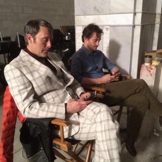 thinkermadsmik's tweet photo. we love mads bts in hannibal https://t.co/MBnt7R95yu