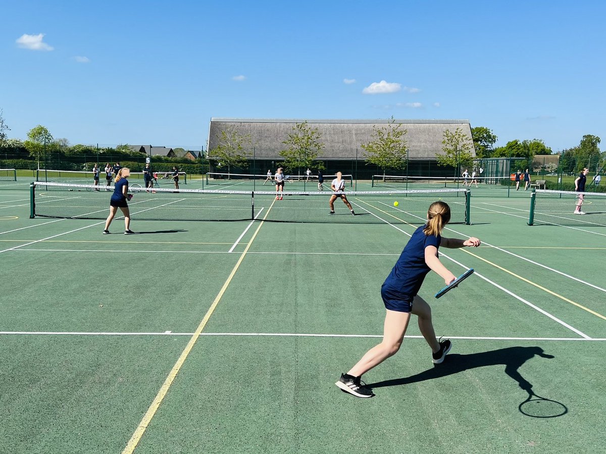 lara_bateman's tweet image. Thank you for a totally awesome afternoon @UppinghamSchool on the Leicester yesterday, it certainly was buzzing with some fantastic tennis talent on show @Upp_Sport @ReptonSport 🎾🔥🎾🔥🎾
