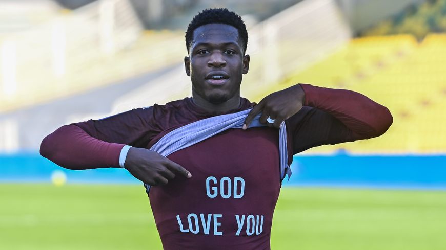 DKN 🔌 tweet media