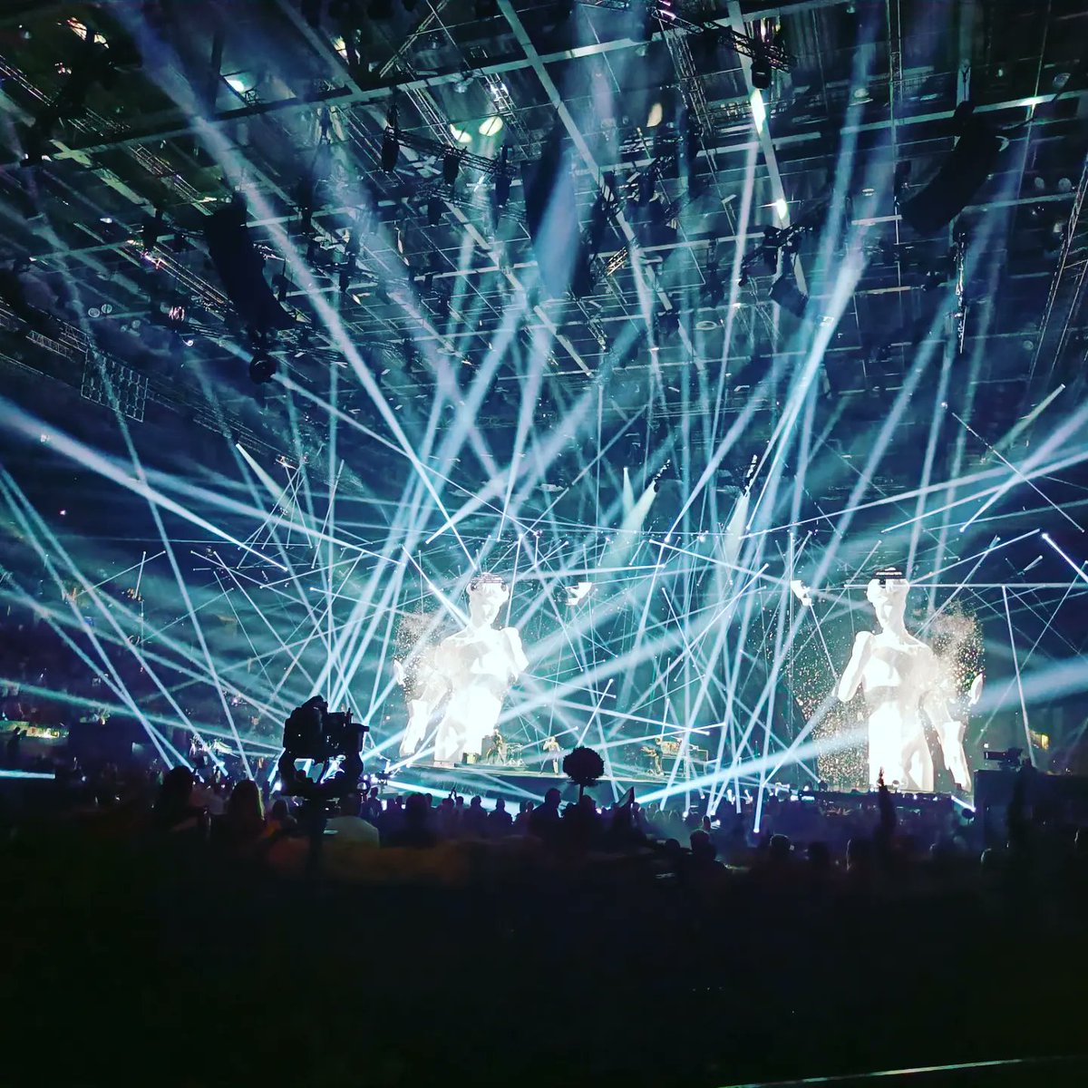 fchardon's tweet photo. @Eurovision what an awesome show ! 😍 https://t.co/LX3Dtw3B8j