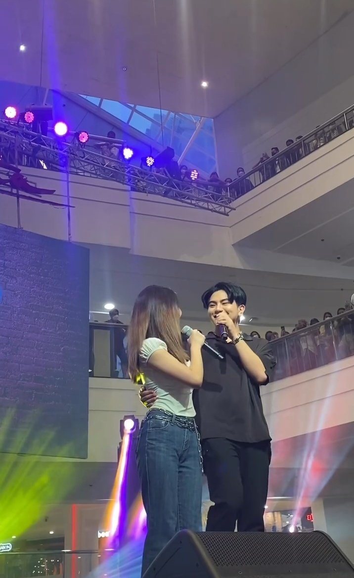 i believe, bagay so much. 🫶❤️‍🩹

<a href="/lallainashley/">ash</a> | <a href="/imgellomarquez/">𝖌𝖊𝖑𝖑𝖔 𝖒𝖆𝖗𝖖𝖚𝖊𝖟 🌹</a>